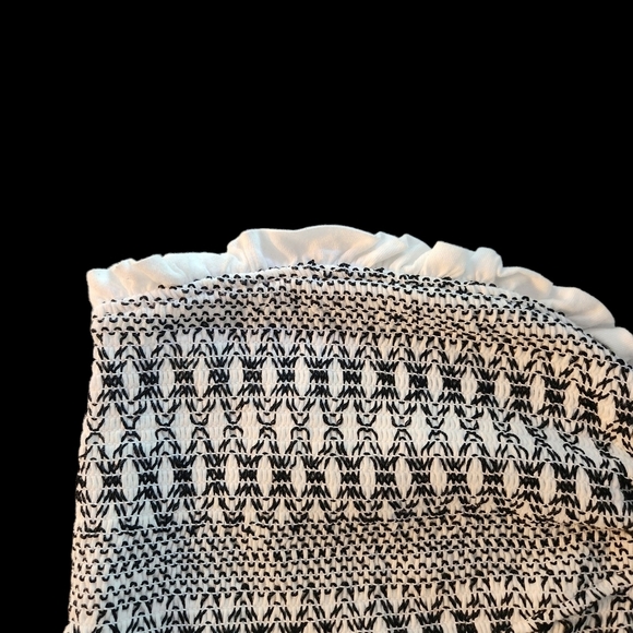 EUC ANTHROPOLOGIE SMOCKED SWEETHEART TUBE TOP BLACK/WHITE SZ L - Picture 6 of 15